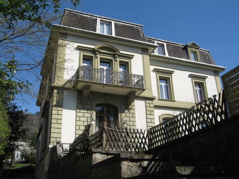 Hotel Garni Villa Carmen ลาเนอเวอวีลล์ ภายนอก รูปภาพ