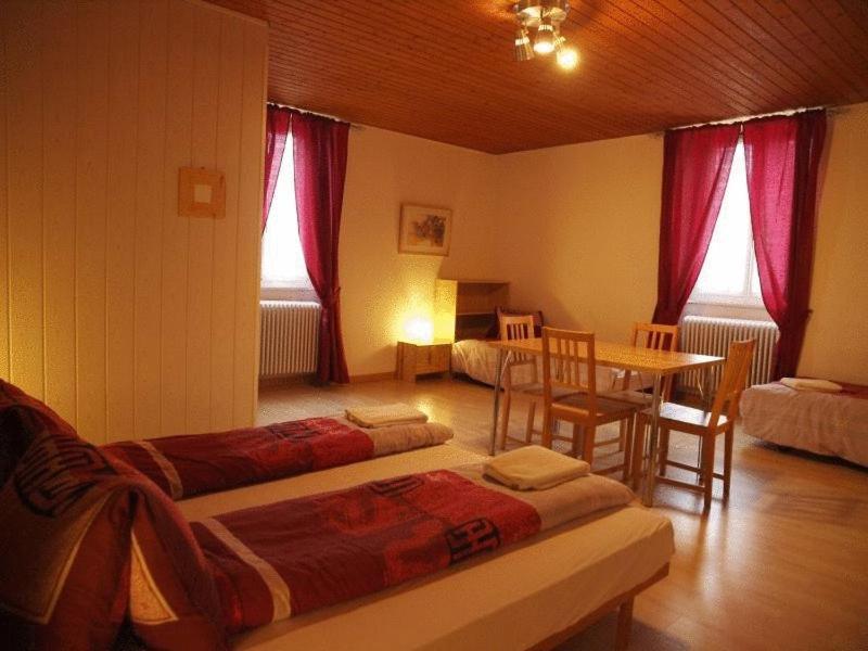 Hotel Garni Villa Carmen ลาเนอเวอวีลล์ ภายนอก รูปภาพ